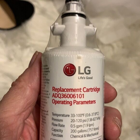 LG refrigerator filter capacity 200 gallons. NWT - Picture 4 of 6